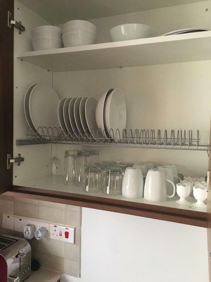 Larnaca Beach Apartment 44 Bagian luar foto